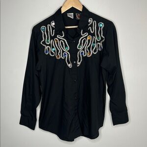 Vintage Pearls embroidered button up